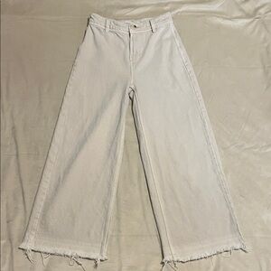 Bershka Wide-Leg cropped Cream Jeans